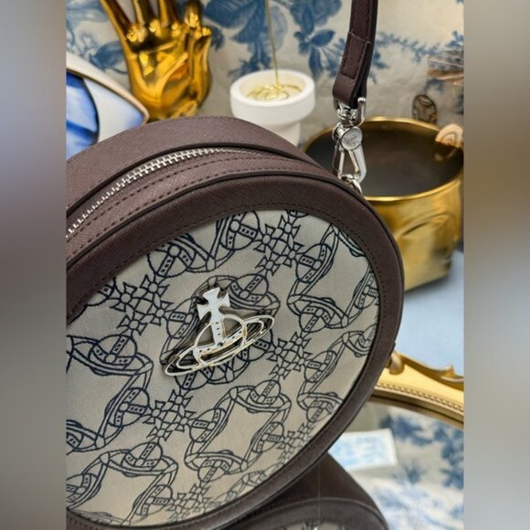 🆕 VIVIENNE WESTWOOD 🧿 NWT Debbie Round Crossbody Bag, Brown & Jacquard - AUTH - Picture 3 of 15